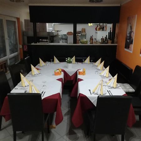 Fino Da Mario Hotel Ebersbach an der Fils Екстериор снимка